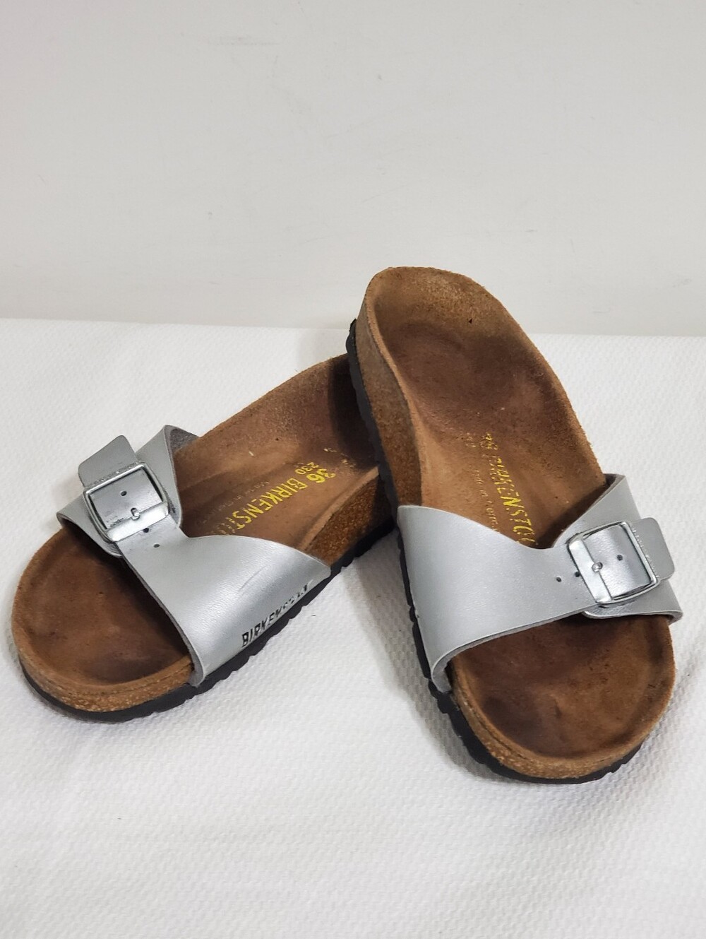 Birkenstock Madrid Silver Leather Wide Single Strap Buckle Sandal EU36